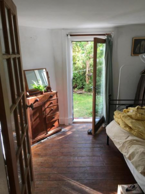 2 BD Central Gdn flat, St Leonards